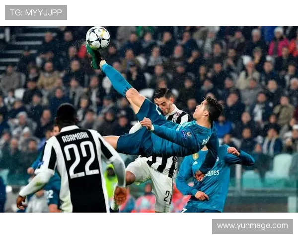 皇家足球网的足球视频集锦带你回顾经典比赛瞬间与精彩进球